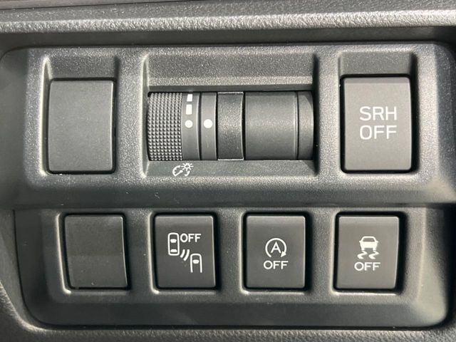 �y�����r�[�N���f�B�e�B�N�V�����z���s���A�h�A�~���[�̎��p�ɂȂ�₷���ӏ��Ɍ㑱�Ԃ��ڋ߂���ƃT�C�h�~���[�t�߂Ɍx����\���A�h���C�o�[�ɒ��ӊ��N�ƁA����̍ۂ̓n���h��������A�V�X�g�����܂��B