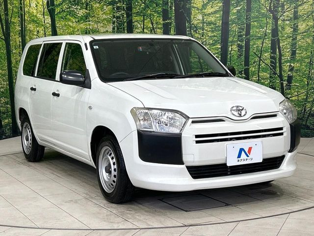 高透明度のガラス皮膜で撥水はもちろん、上質なツヤ・光沢を実現。紫外線や酸性雨から大切な愛車を保護し、色あせ・劣化を防止。「弾スプラッシュコート」、「弾プリミッサコート」からお選びいただけます。