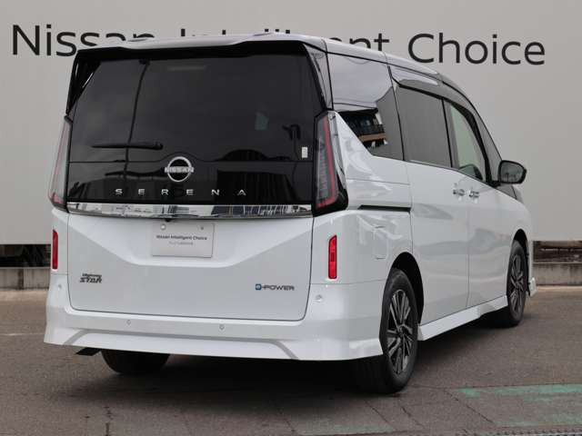 セレナ1.4 e-POWER ハイウェイスターV