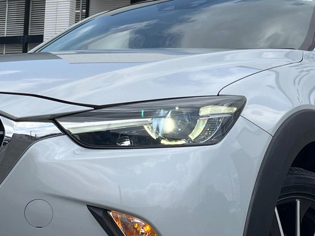 �yLED�w�b�h���C�g�z���V����ԑ��s�����ǍD�Ȏ��E���m�ۂ����S���ĉ^�]�ł��鍂�P�xLED�w�b�h���C�g�𑕔�!�_�����x�������A����d�͂��}�����Ă��܂��B