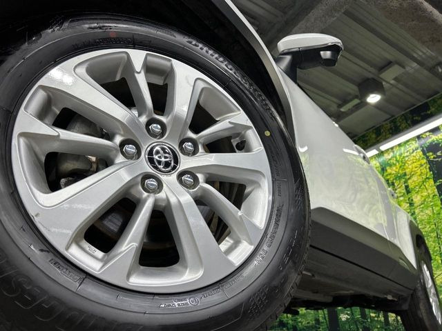 �y����16�C���`�A���~�z�C�[���z�O�ςɃ}�b�`���������A���~�z�C�[���𑕒����Ă���܂��B�e��ЊO�A���~�z�C�[����A�X�^�b�h���X�^�C�����戵�����Ă���܂��B���񂲑��k����������