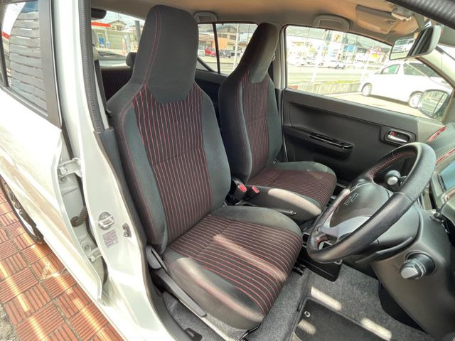 �^�]�ȃV�[�g���͎g�p�������Ȃ��A�ǍD�ȏ�ԂƂȂ��Ă��܂��B���J�Ɏg���Ă������Ƃ��悭�킩��܂��ˁB