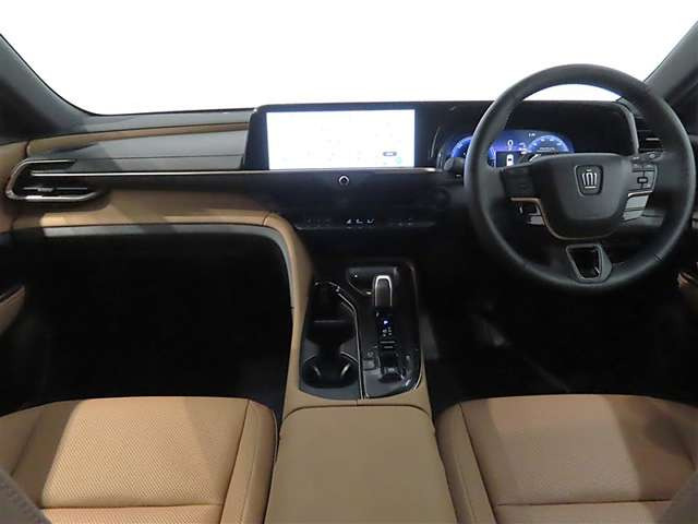 クラウンスポーツ2.5 Z E-Four 4WD