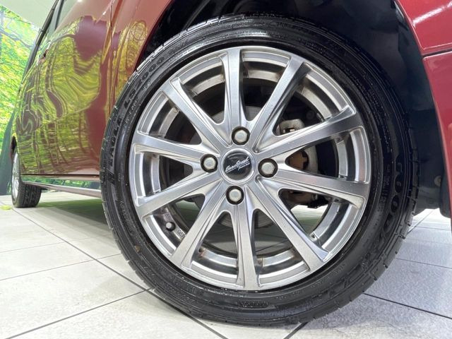 �y����15�C���`�A���~�z�C�[���z�O�ςɃ}�b�`���������A���~�z�C�[���𑕒����Ă���܂��B�e��ЊO�A���~�z�C�[����A�X�^�b�h���X�^�C�����戵�����Ă���܂��B���񂲑��k����������