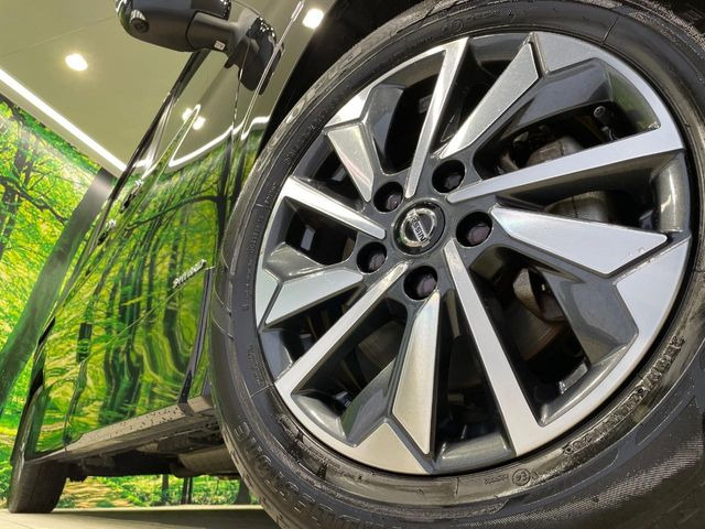 �y����16�C���`�A���~�z�C�[���z�O�ςɃ}�b�`���������A���~�z�C�[���𑕒����Ă���܂��B�e��ЊO�A���~�z�C�[����A�X�^�b�h���X�^�C�����戵�����Ă���܂��B���񂲑��k����������