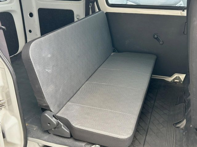 �L�X�Ƃ���2��ڃV�[�g�͋��Z���������A���S�n�����K!�F�B��Ƒ��Ƃ̂��o�����ɂ҂�����ł��B�x�r�[�V�[�g��`���C���h�V�[�g�g�p�������K�ɂ��߂�������������\���ȋ�Ԃ��m�ۂ��Ă��܂��B