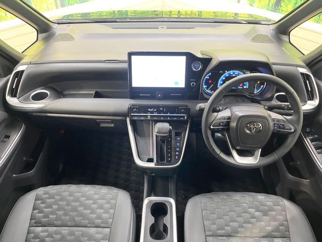 ヴォクシー1.8 ハイブリッド S-Z