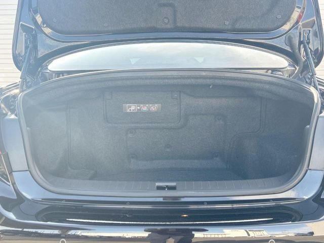 ���i�̂���������ʋ΁A���}���ɏ\���ȉ׎��X�y�[�X���m�ۂ��Ă���܂��B