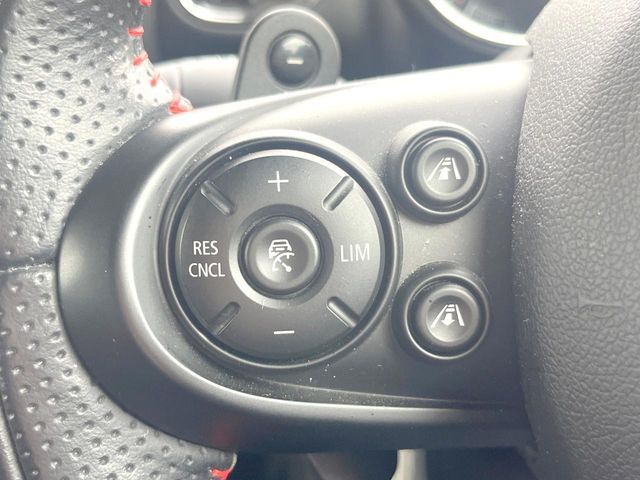 ���A�N�e�B�u�N���[�Y�R���g���[��:�O�̎ԂƂ̎Ԋԋ��������ɂƂ�A��葬�x�Ŏ������s���Ă���鎟����̃N���[�Y�R���g���[��!��ɍ������H�⎩���Ԑ�p���H�Ŏg�p����֗��ȋ@�\�ł�!