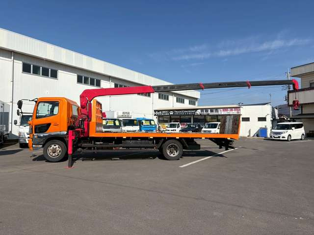 車体形状を問わず幅広いジャンルの車両を取り扱っております。