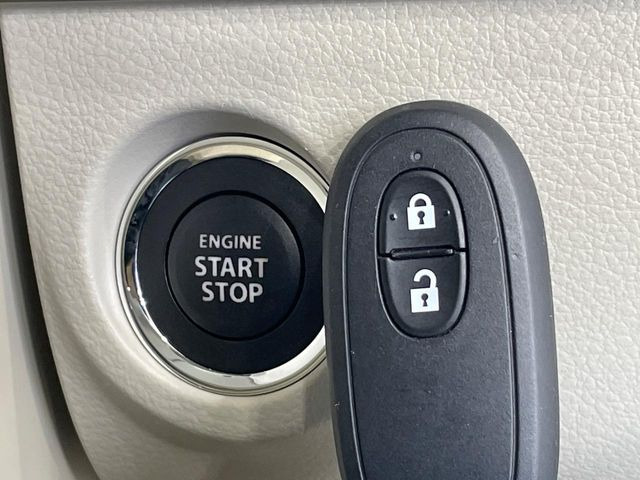 �y�L�[���X�X�^�[�g�V�X�e���z�J�o����|�P�b�g�ɓ��ꂽ�܂܂ł��h�A�̎{���E�������\�ȃX�}�[�g�L�[�𑕔��B�G���W���̃I���E�I�t�����J�M�����o���K�v����������Ƃ��Ă��֗��ł���