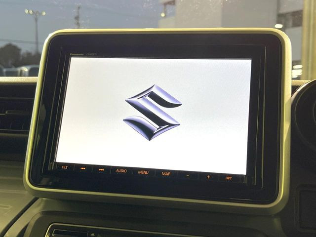 �y���ʃi�r�z�l�C�̑�^8�C���`�i�r�𑕔��B���݊��̂�����ʂ̓C���p�N�g��!�i�r���p���̃}�b�v�\���͌��₷���A�e���r��DVD�͗Տꊴ���A�b�v!�����̃h���C�u���O�b�Ɗy�����Ȃ�܂���