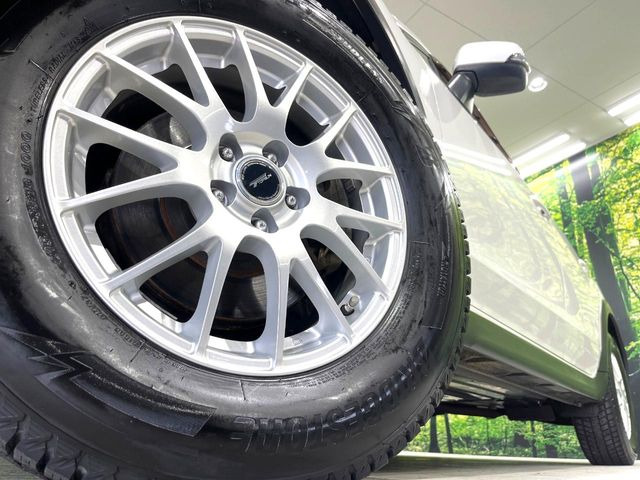 �y16�C���`�A���~�z�C�[���z�O�ςɃ}�b�`�����A���~�z�C�[���𑕒����Ă���܂��B�e��A���~�z�C�[����A�X�^�b�h���X�^�C�����戵�����Ă���܂��B���񂲑��k����������