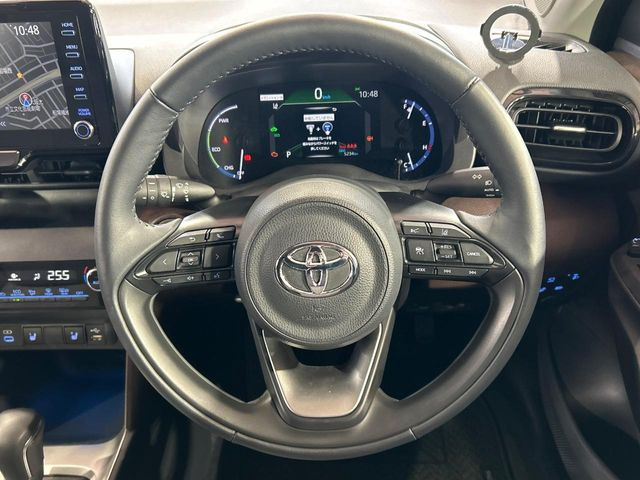 �y�����v�����X�e�A�����O�z�㎿�Ȋv���g�p���邱�ƂŁA��ɂ����������݂ƂĂ��^�]���₷���n���h���ł���