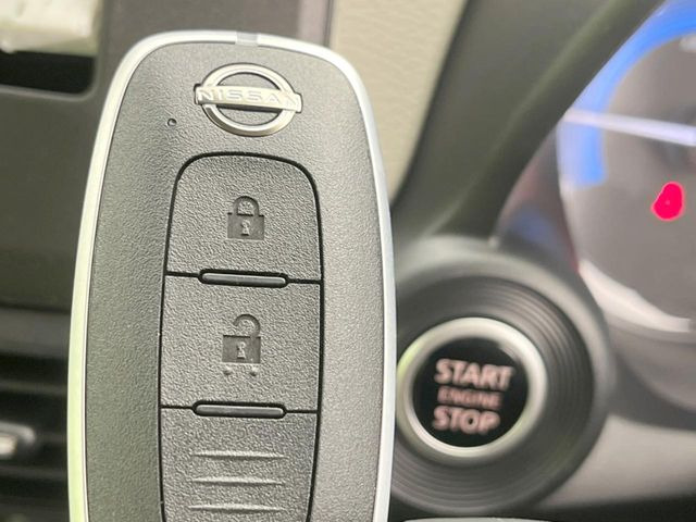 �y�C���e���W�F���g�L�[�z�J�o����|�P�b�g�ɓ��ꂽ�܂܂ł��h�A�̎{���E�������\�ȃX�}�[�g�L�[�𑕔��B�G���W���̃I���E�I�t�����J�M�����o���K�v����������Ƃ��Ă��֗��ł���