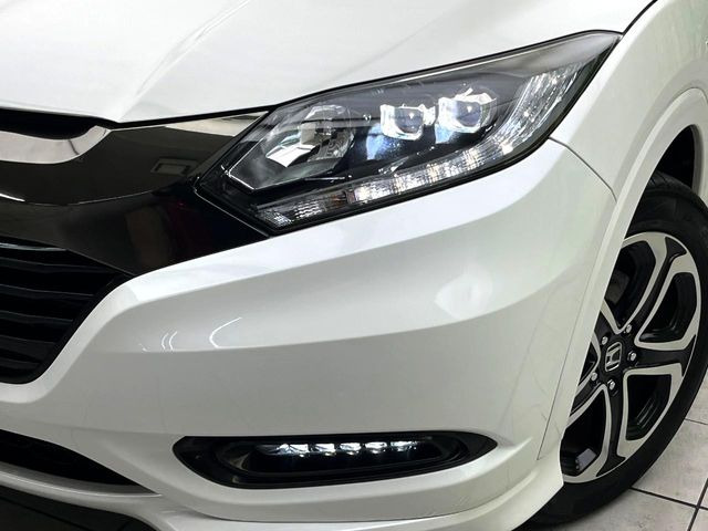 �yLED�w�b�h���C�g�z���V����ԑ��s�����ǍD�Ȏ��E���m�ۂ����S���ĉ^�]�ł��鍂�P�xLED�w�b�h���C�g�𑕔�!�_�����x�������A����d�͂��}�����Ă��܂��B