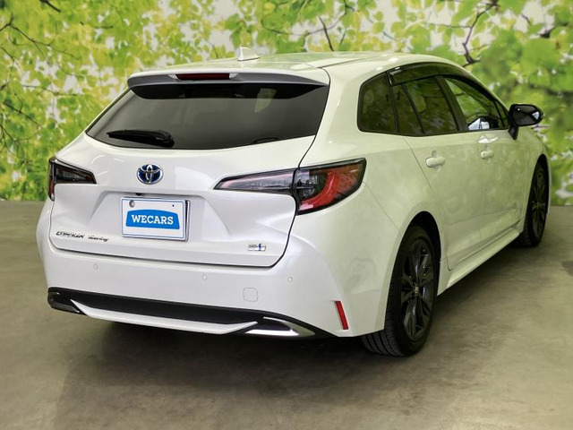 カローラツーリング1.8 ハイブリッド W×B