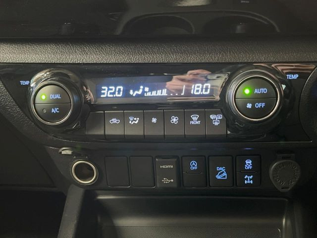 �y�A�C�h�����O�X�g�b�v�z�ԐM����a�؂Œ�Ԃ����ۂɃG���W�����~���A���ʂȔR���̏����}���܂��B�R��������ی�ɂȂ���@�\��G���W���̓u���[�L�𗣂��΍Ďn�����܂��B