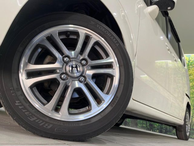 �y����14�C���`�A���~�z�C�[���z�O�ςɃ}�b�`���������A���~�z�C�[���𑕒����Ă���܂��B�e��ЊO�A���~�z�C�[����A�X�^�b�h���X�^�C�����戵�����Ă���܂��B���񂲑��k����������