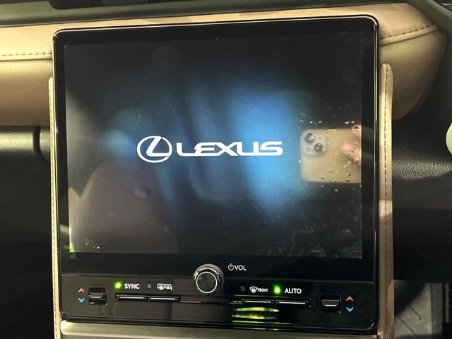 �y10.3�C���`���C�h�i�r�z�������ƃC���p�N�g�̂����^���C�h�i�r�𑕔��B�e��I�[�f�B�I����͂������A�������C�h��ʂł̃}�b�v2�����\���ȂǁA���֐��������i�r�ł���