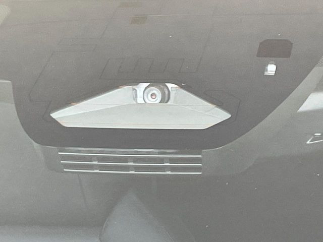 �y�g���^�Z�[�t�e�B�Z���X�z���s���ɑO���̎ԗ�����F�����A�Փ˂������Ȏ��͌x��ƃu���[�L�ŏՓˉ���Ɣ�Q�y�����A�V�X�g�B�����S�Ƀh���C�u�����y���݂��������܂��B