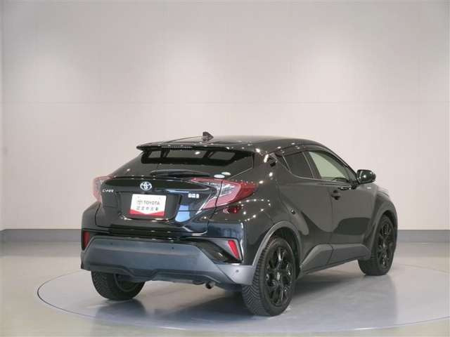 C-HRハイブリッド 1.8 G モード ネロ