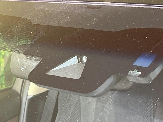 �y�g���^�Z�[�t�e�B�Z���X�z���s���ɑO���̎ԗ�����F�����A�Փ˂������Ȏ��͌x��ƃu���[�L�ŏՓˉ���Ɣ�Q�y�����A�V�X�g�B�����S�Ƀh���C�u�����y���݂��������܂��B