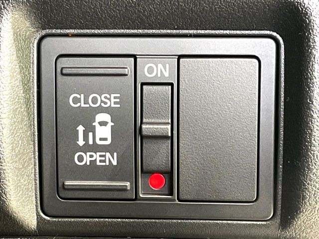 �y�p���[�X���C�h�h�A�z�X�}�[�g�L�[��^�]�Ȃ̃X�C�b�`�ŃX���C�h�h�A�̊J���\���d��������͂����ăh�A���J����K�v�������A���������q�l�ł��A�d���ו��������Ă��鎞�����N�ɊJ���߂ł��܂���