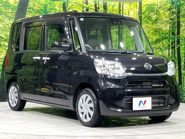 高透明度のガラス皮膜で撥水はもちろん、上質なツヤ・光沢を実現。紫外線や酸性雨から大切な愛車を保護し、色あせ・劣化を防止。「弾スプラッシュコート」、「弾プリミッサコート」からお選びいただけます。