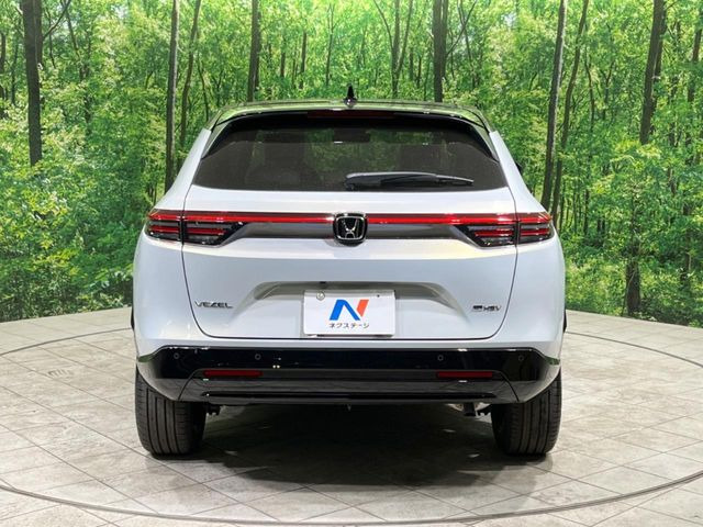 安心の最長10年・走行無制限保証(有償)をご用意。保証内容も充実はもちろん、無料点検&オイル交換や、年中無休の全国・24時間ロードサービスも付帯されておりますのでご安心下さい。