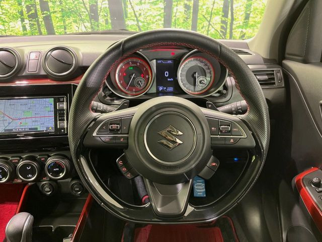 �y�����v�����X�e�A�����O�z�㎿�Ȋv���g�p���邱�ƂŁA��ɂ����������݂ƂĂ��^�]���₷���n���h���ł���