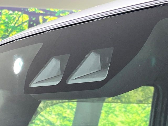 �y�X�}�[�g�A�V�X�g�z���s���ɑO���̎ԗ�����F�����A�Փ˂������Ȏ��͌x��ƃu���[�L�ŏՓˉ���Ɣ�Q�y�����A�V�X�g�B�����S�Ƀh���C�u�����y���݂��������܂��B