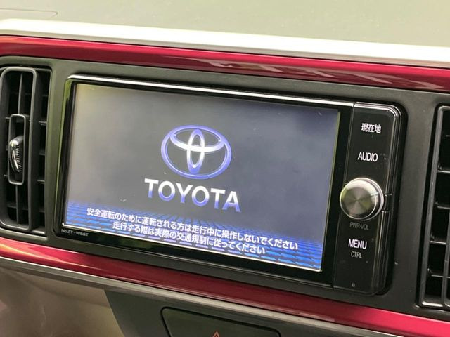 �y�����i�r�z�l�C�̏����i�r�𑕔����Ă���܂��B�i�r�̎g���₷���͂������A�I�[�f�B�I�@�\���[��!�L�����v�◷�s�͂������A�ʋ΂┃�����ȂǕ��i�̃h���C�u���y�����Ȃ�͂���