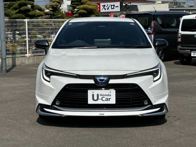 カローラツーリング1.8 ハイブリッド W×B