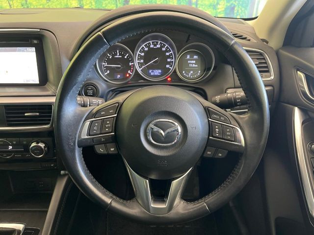 �y�����v�����X�e�A�����O�z�㎿�Ȋv���g�p���邱�ƂŁA��ɂ����������݂ƂĂ��^�]���₷���n���h���ł���