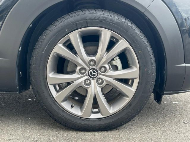 �y���������C���`�A���~�z�C�[���z�O�ςɃ}�b�`���������A���~�z�C�[���𑕒����Ă���܂��B�e��ЊO�A���~�z�C�[����A�X�^�b�h���X�^�C�����戵�����Ă���܂��B���񂲑��k����������