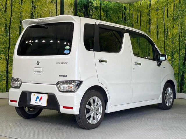 ☆全国のネクステージからお取り寄せが可能※!遠方の店舗に展示してあるクルマが気になる場合も、最寄りの店舗でご覧いただくことが可能です!是非私たちに要望をお聞かせください!※別途費用