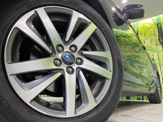 �y����16�C���`�A���~�z�C�[���z�O�ςɃ}�b�`���������A���~�z�C�[���𑕒����Ă���܂��B�e��ЊO�A���~�z�C�[����A�X�^�b�h���X�^�C�����戵�����Ă���܂��B���񂲑��k����������