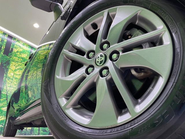 �y����15�C���`�A���~�z�C�[���z�O�ςɃ}�b�`���������A���~�z�C�[���𑕒����Ă���܂��B�e��ЊO�A���~�z�C�[����A�X�^�b�h���X�^�C�����戵�����Ă���܂��B���񂲑��k����������