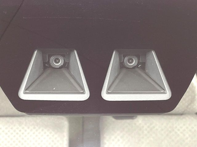 �y�X�}�[�g�A�V�X�g�z���s���ɑO���̎ԗ�����F�����A�Փ˂������Ȏ��͌x��ƃu���[�L�ŏՓˉ���Ɣ�Q�y�����A�V�X�g�B�����S�Ƀh���C�u�����y���݂��������܂��B