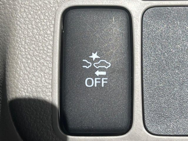 �y�X�}�[�g�A�V�X�g�z���s���ɑO���̎ԗ�����F�����A�Փ˂������Ȏ��͌x��ƃu���[�L�ŏՓˉ���Ɣ�Q�y�����A�V�X�g�B�����S�Ƀh���C�u�����y���݂��������܂��B