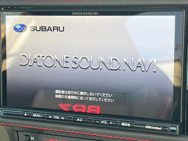 �y�����i�r�z�l�C�̏����i�r�𑕔����Ă���܂��B�i�r�̎g���₷���͂������A�I�[�f�B�I�@�\���[��!�L�����v�◷�s�͂������A�ʋ΂┃�����ȂǕ��i�̃h���C�u���y�����Ȃ�͂���