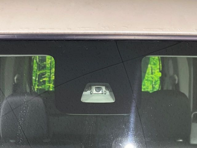 �y�X�}�[�g�A�V�X�g2�z���s���ɑO���̎ԗ�����F�����A�Փ˂������Ȏ��͌x��ƃu���[�L�ŏՓˉ���Ɣ�Q�y�����A�V�X�g�B�����S�Ƀh���C�u�����y���݂��������܂��B