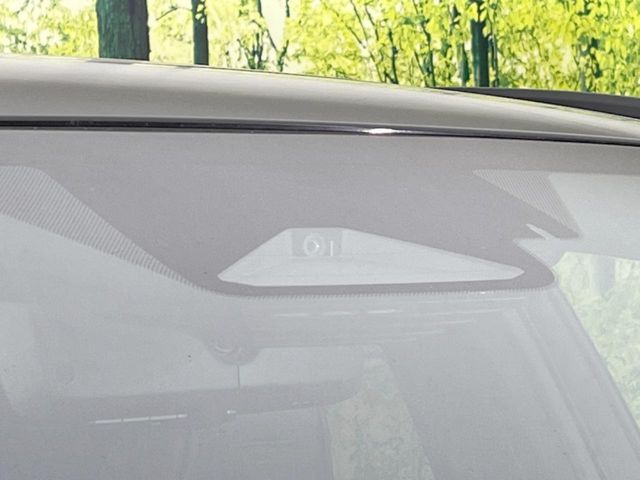 �y�v���N���b�V���Z�[�t�e�B�z�O���̎ԗ��������m���A�Փ˂������Ȏ��͌x��Œ��ӂ𑣂��A�u���[�L�𓥂ޗ͂��T�|�[�g�B�u���[�L�𓥂߂Ȃ������ꍇ�͏Փ˔�Q�y���u���[�L���쓮�A�Փˉ�����T�|�[�g���܂��B