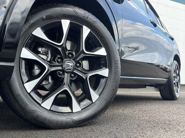 �y����18�C���`�A���~�z�C�[���z�O�ςɃ}�b�`���������A���~�z�C�[���𑕒����Ă���܂��B�e��ЊO�A���~�z�C�[����A�X�^�b�h���X�^�C�����戵�����Ă���܂��B���񂲑��k����������