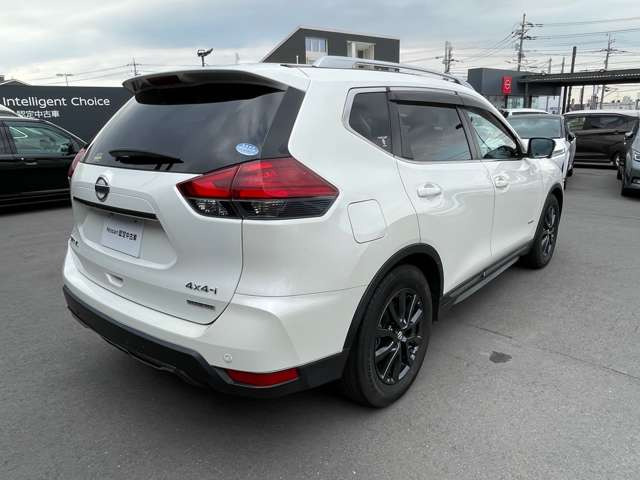 エクストレイル2.0 20Xi ハイブリッド 4WD