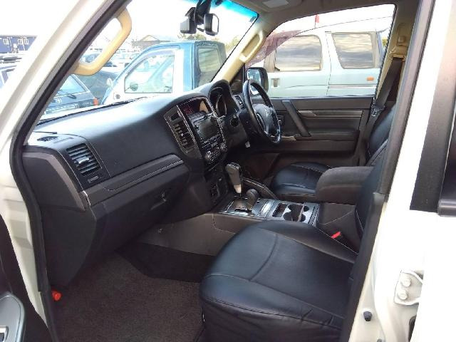 パジェロ3.2 ロング エクシード ディーゼル 4WD