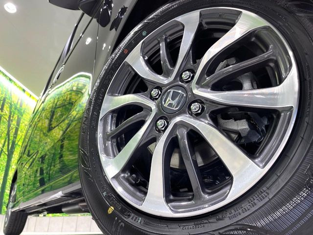 �y����14�C���`�A���~�z�C�[���z�O�ςɃ}�b�`���������A���~�z�C�[���𑕒����Ă���܂��B�e��ЊO�A���~�z�C�[����A�X�^�b�h���X�^�C�����戵�����Ă���܂��B���񂲑��k����������