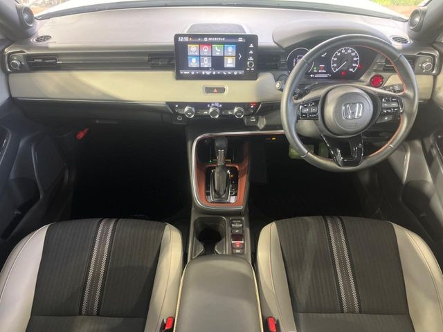 ヴェゼル1.5 e:HEV プレイ