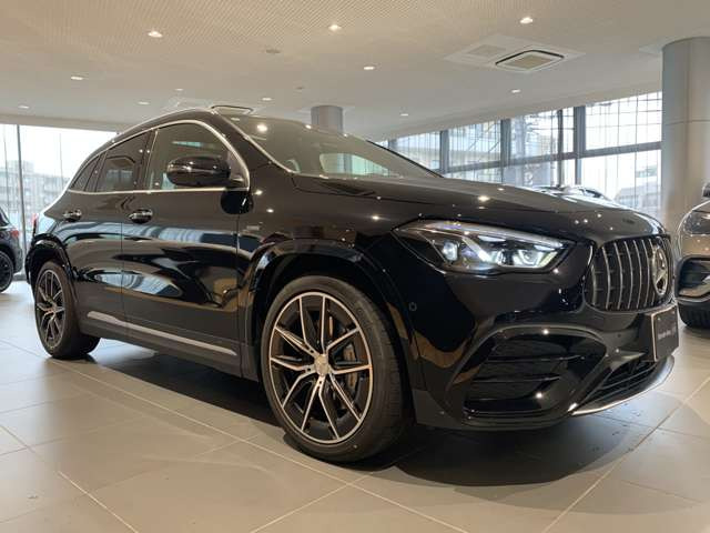 GLAクラスAMG GLA35 4マチック 4WD